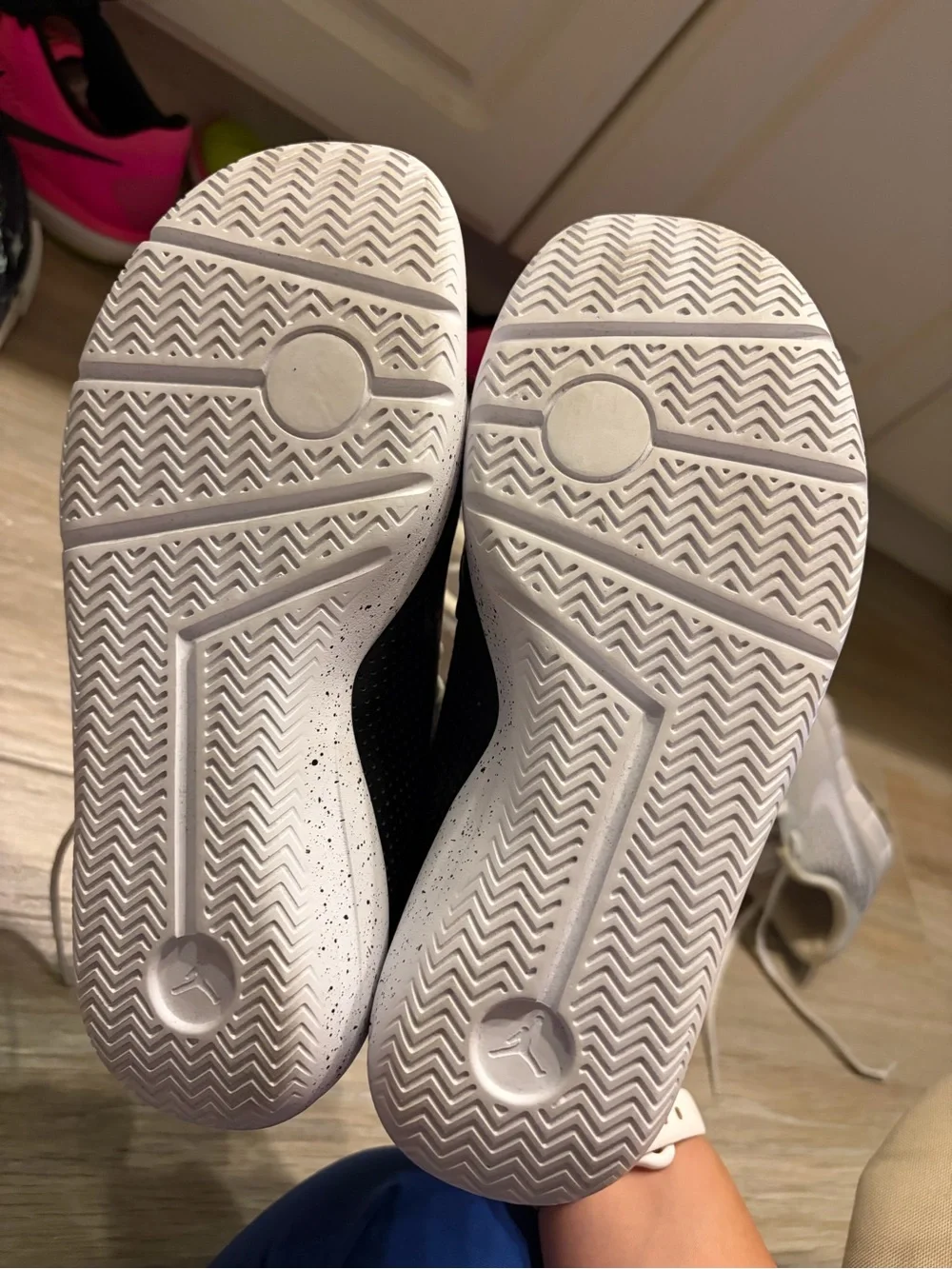 Jordan Men's White and Black Low-Top Sneakers